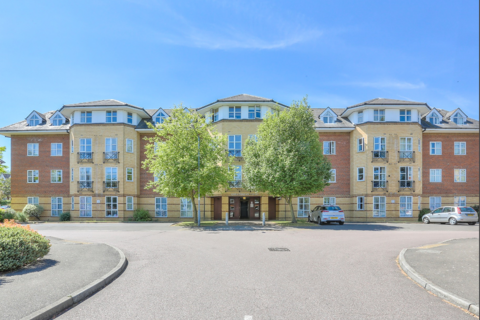2 bedroom apartment to rent, Cheltenham Court, St Albans AL1