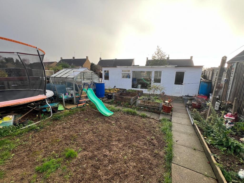 Rear Garden &amp; Workshop