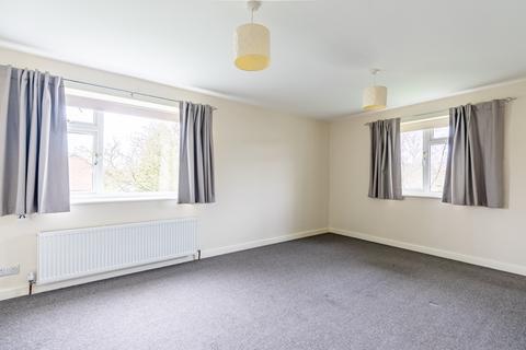 2 bedroom maisonette to rent, The Ridgeway, Hertfordshire AL4