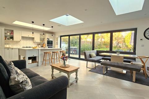 4 bedroom semi-detached house for sale, Upper Shoreham Road, Shoreham-By-Sea, West Sussex, BN43 6BA
