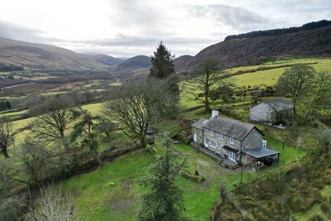 3 bedroom detached house for sale, Maes Gwyn, Llanuwchllyn