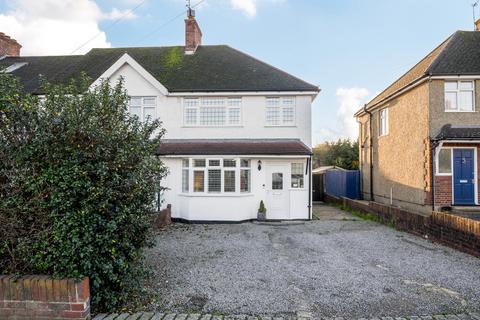 Tartar Road, Cobham, Surrey, KT11