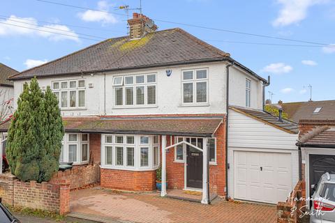 3 bedroom semi-detached house for sale, Oak Road, Epping CM16