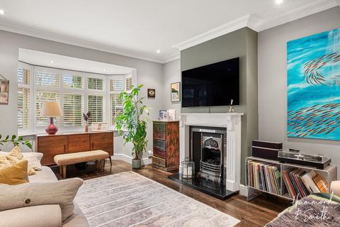 3 bedroom semi-detached house for sale, Oak Road, Epping CM16