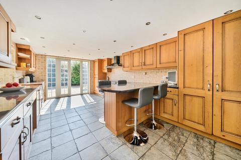5 bedroom detached house for sale, Grove Green, Weavering ME14