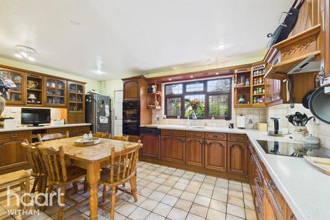 5 bedroom detached house for sale, Playle Chase, Great Totham