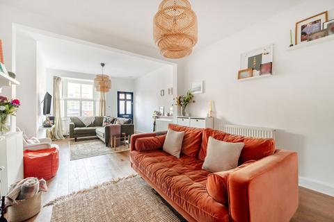 2 bedroom terraced house for sale, Wescott Road, Berkshire RG40