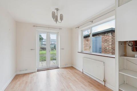 3 bedroom semi-detached house for sale, York Way, Watford