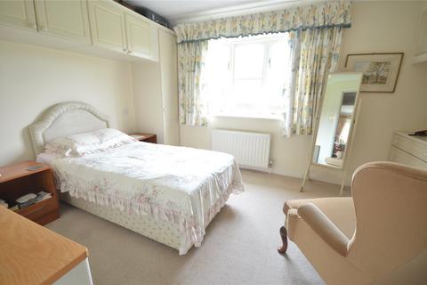 2 bedroom apartment for sale, Beavers Close, Farnham, Surrey, GU9