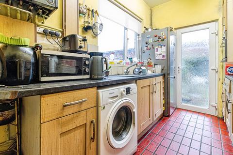 3 bedroom semi-detached house for sale, Lime Grove, Manchester M16