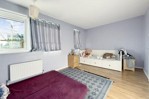 2 bedroom maisonette for sale, Dunedin Way, Auckland Court Dunedin Way, UB4