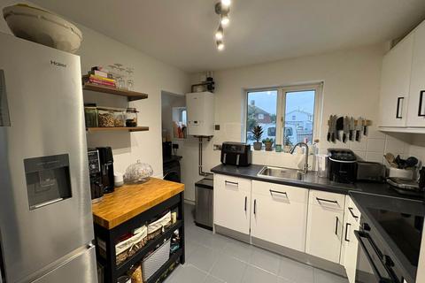 2 bedroom semi-detached house for sale, Churchill Avenue, Aylesbury HP21
