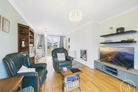 3 bedroom semi-detached house for sale, Fieldhouse Close, Leeds