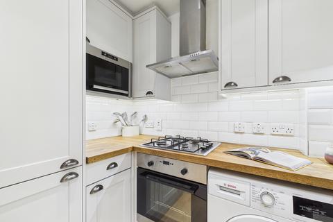 1 bedroom apartment for sale, St. George's Square, Pimlico, London, SW1V
