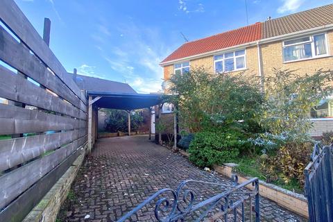 3 bedroom semi-detached house for sale, Goodmanham Way, Cottingham