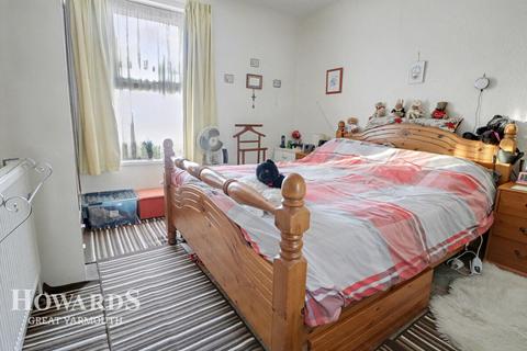 4 bedroom end of terrace house for sale, Crown Road, Great Yarmouth