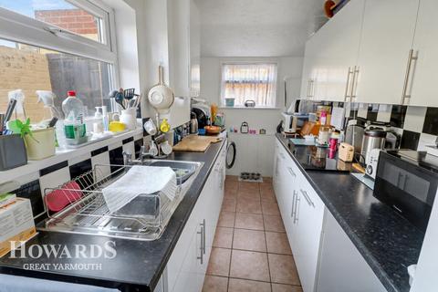 4 bedroom end of terrace house for sale, Crown Road, Great Yarmouth