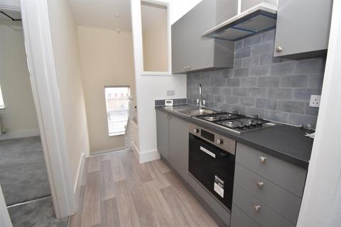 1 bedroom apartment to rent, Grove Street, Leamington Spa