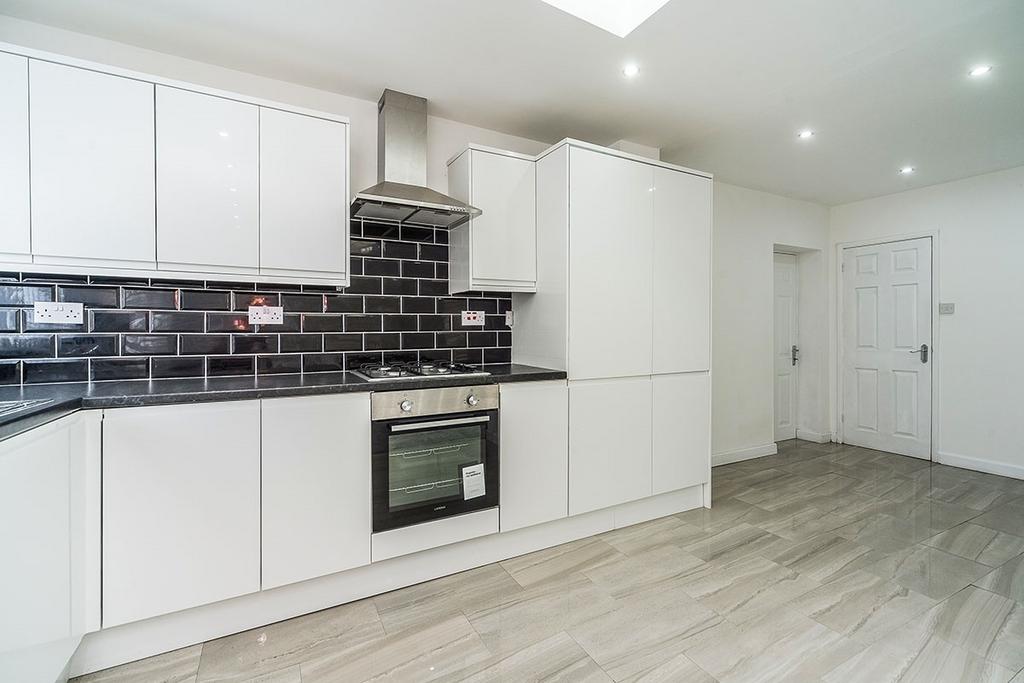 Fitted Kitchen