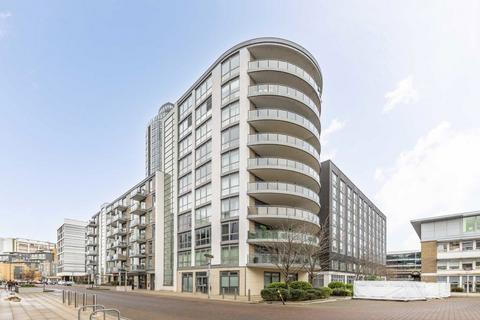2 bedroom flat to rent, Ealing Road, Brentford TW8