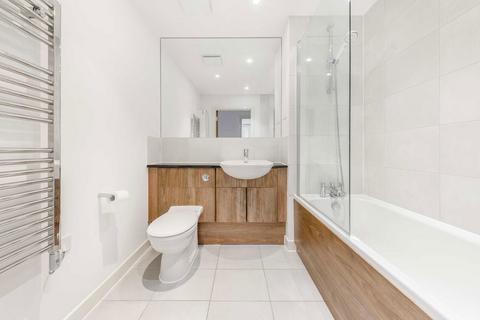 2 bedroom flat to rent, Ealing Road, Brentford TW8