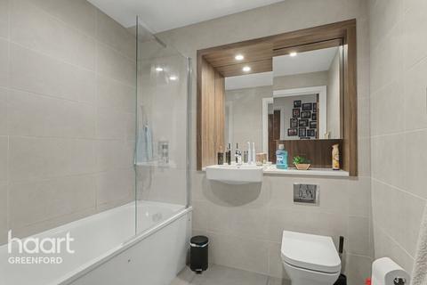 3 bedroom apartment for sale, Samuelson House, Merrick Road, London