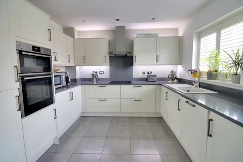 4 bedroom semi-detached house for sale, LAXTON LEAZE, WATERLOOVILLE