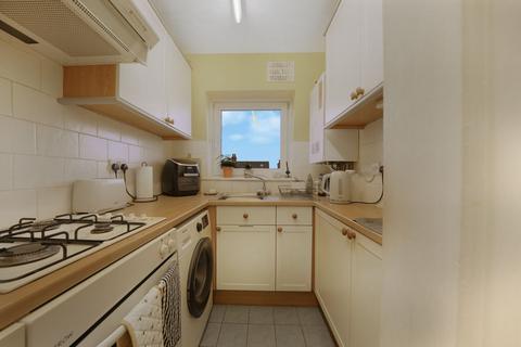 1 bedroom flat for sale, Breamore Road, Ilford IG3