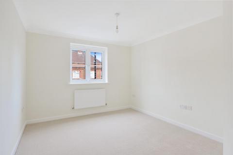 2 bedroom flat for sale, Maple Gardens, Epsom KT17