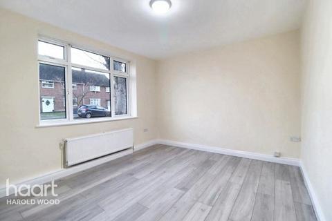 Sedgefield Crescent, Harold Hill