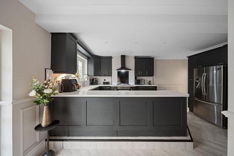 7 bedroom detached house for sale, Westerham Road, Keston BR2