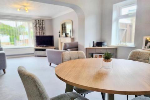 2 bedroom detached bungalow for sale, Sherwood Drive, Spalding
