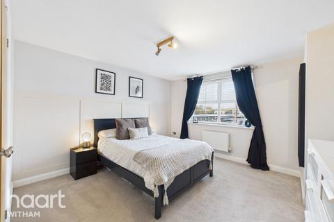2 bedroom apartment for sale, Richards Close, Witham