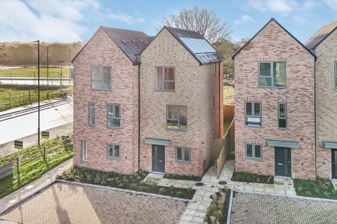 4 bedroom semi-detached house for sale, Isaacs Lane, Burgess Hill, West Sussex, RH15