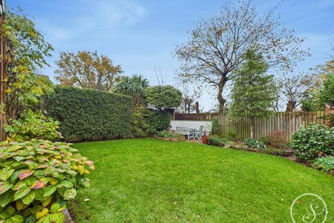 undefined, Laurel Hill Way, Leeds