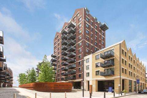 2 bedroom flat to rent, 79 Orchard Place, London E14