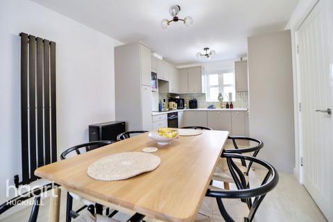 4 bedroom semi-detached house for sale, Chadburn Road, Nottingham