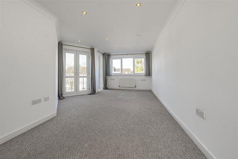 2 bedroom apartment for sale, Wolf Lane, Windsor