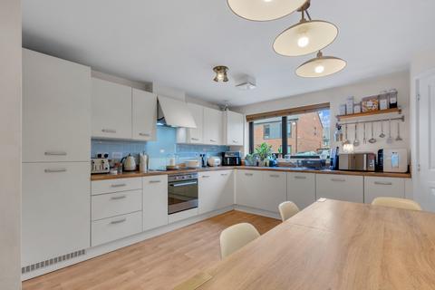3 bedroom semi-detached house for sale, Balby, South Yorkshire DN4