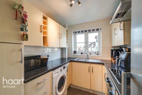 2 bedroom apartment for sale, Constance Close, Witham