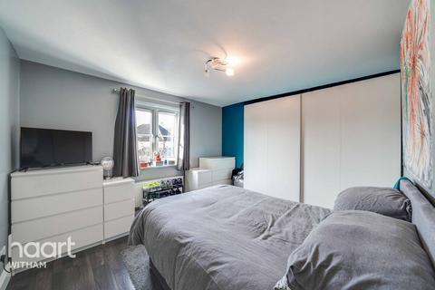 2 bedroom apartment for sale, Constance Close, Witham