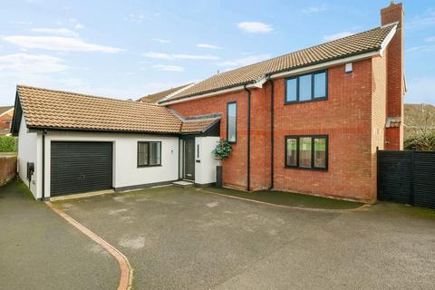 4 bedroom detached house for sale, Springbank Road, Bournemouth, BH7 7