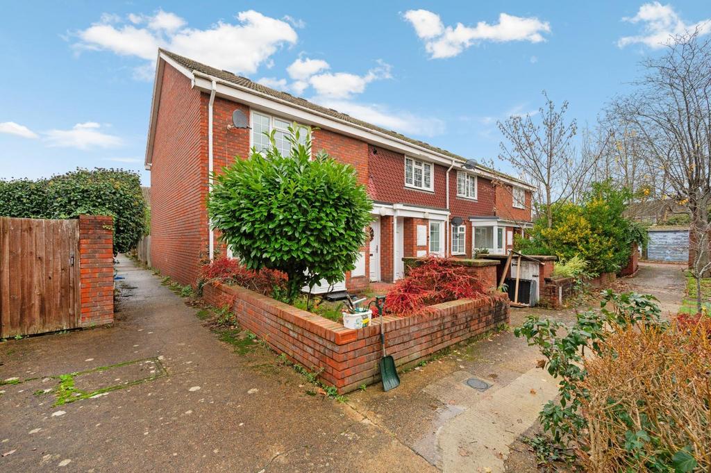 DELAPORTE CLOSE, 69-11.jpg