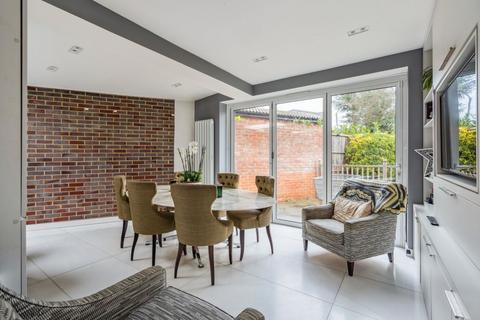 undefined, Compton Rise, Pinner, HA5 5HS