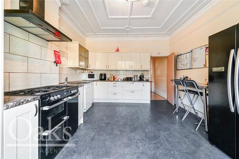 4 bedroom terraced house to rent, Conyers Road, Streatham