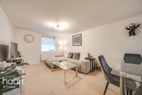 2 bedroom apartment for sale, Holst Avenue, Witham