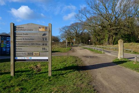 undefined, Woodside, Leigh-on-Sea, Essex, SS9
