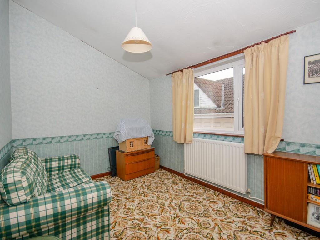 Bedroom 5.jpg