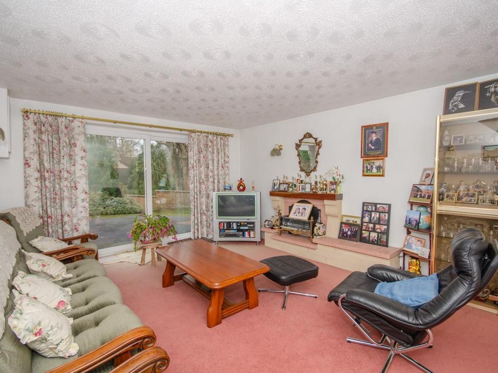 Sitting-family room.jpg