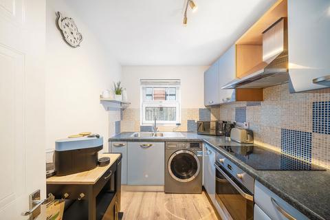 2 bedroom flat for sale, Croydon Road, Beckenham BR3